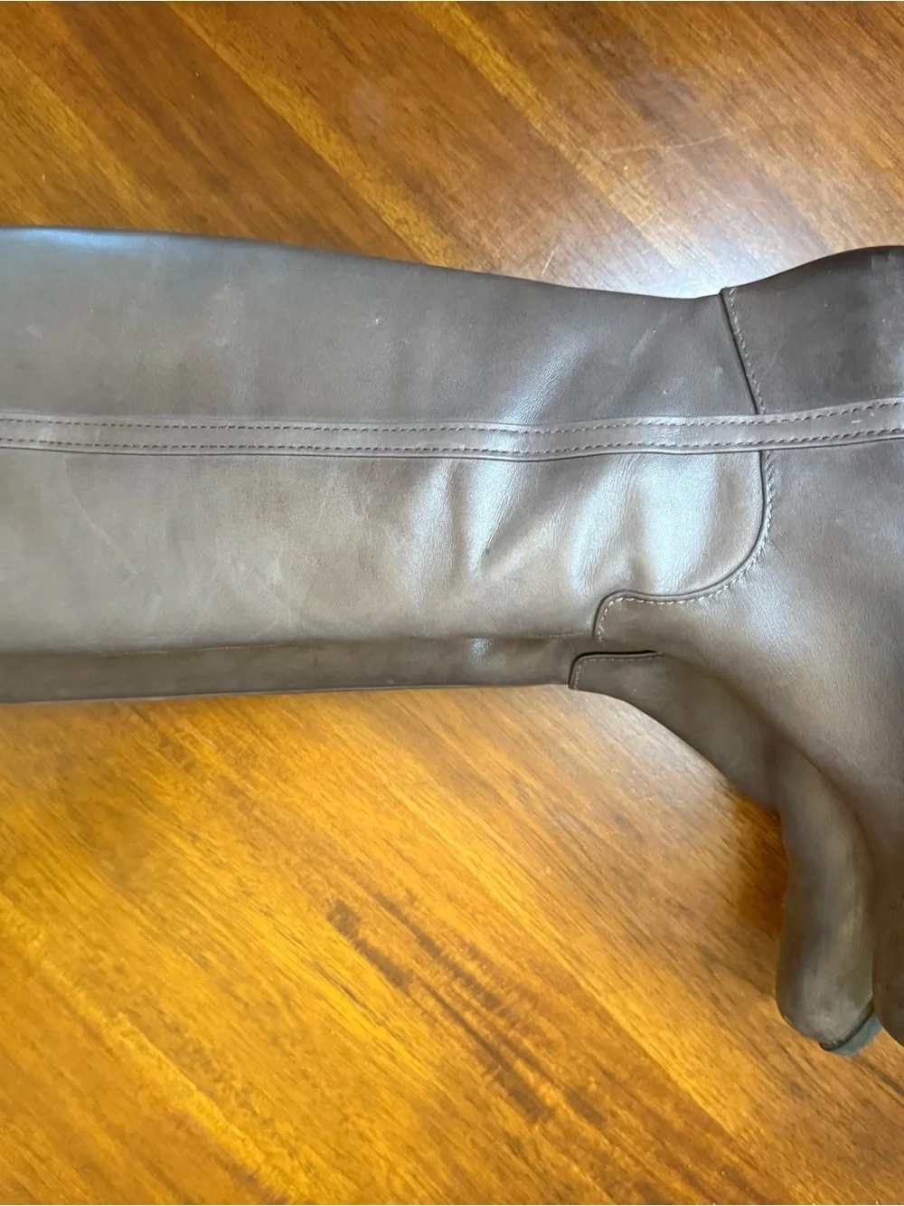 Gianni Bini sleek tall